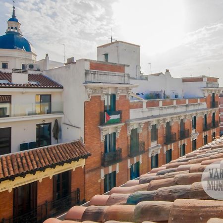 Retiro Para 3 En Sol, Conoce Concepcion Jeronima マドリード エクステリア 写真