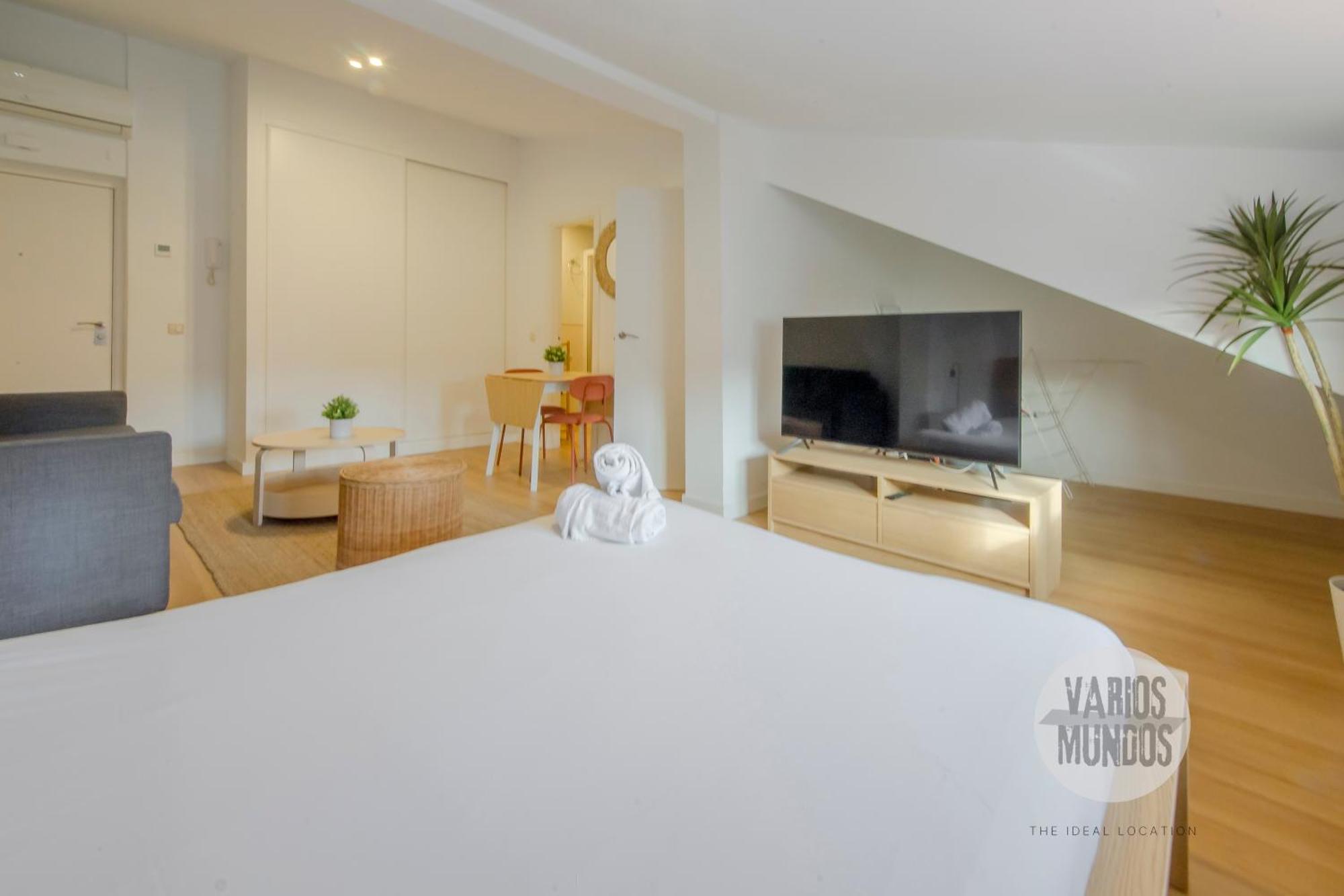 Retiro Para 3 En Sol, Conoce Concepcion Jeronima マドリード エクステリア 写真